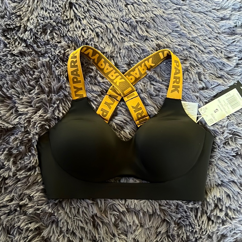 IVY PARK sports bra